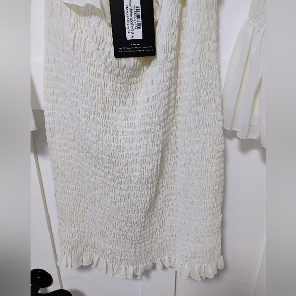 Pretty Little Thing Cream Chiffon Shirred Bodycon Dress - Picture 4 of 4